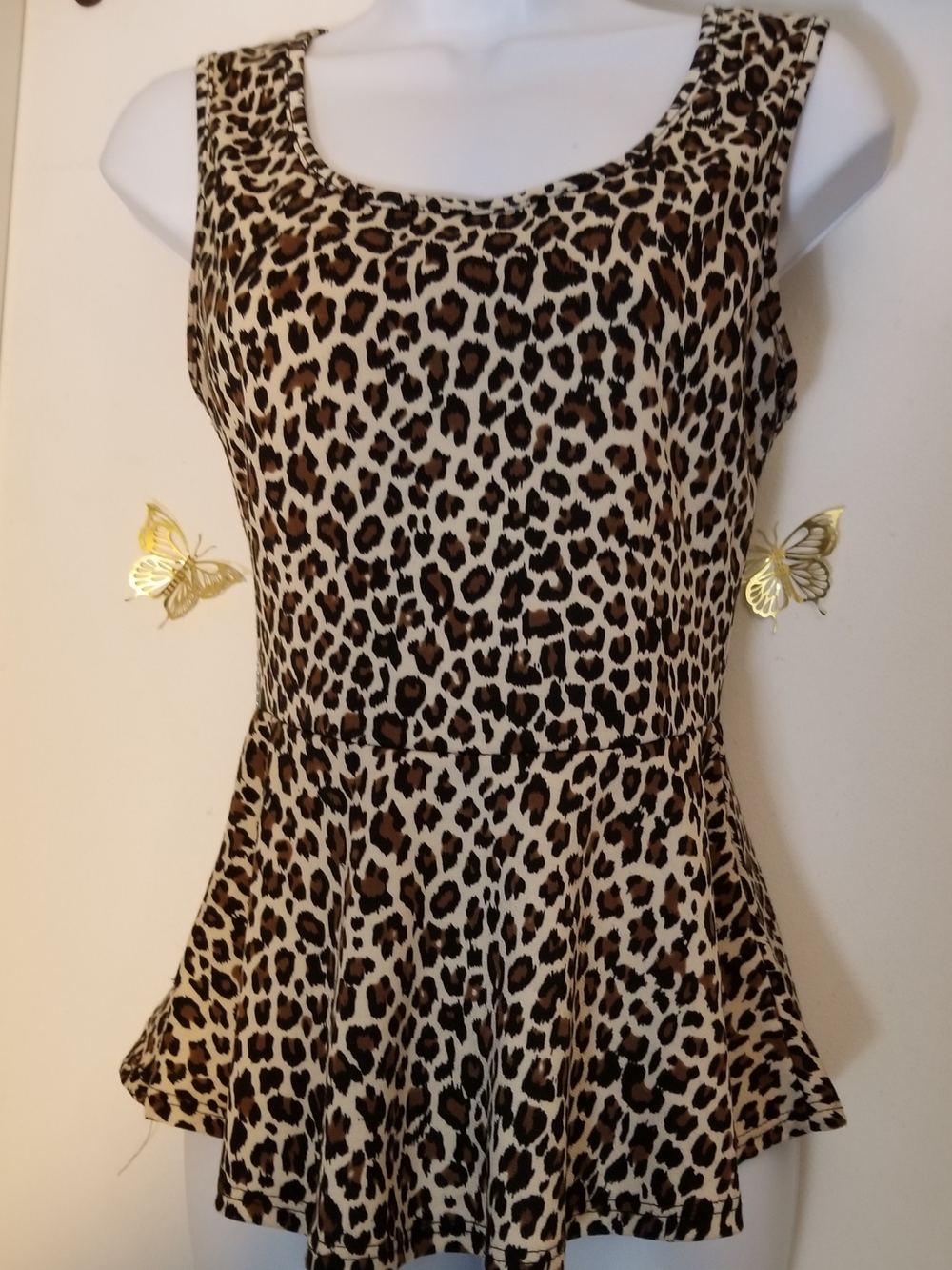 Pre-loved Charlotte Russe Cream Leopard Print Tank Top - Picture 1 of 6